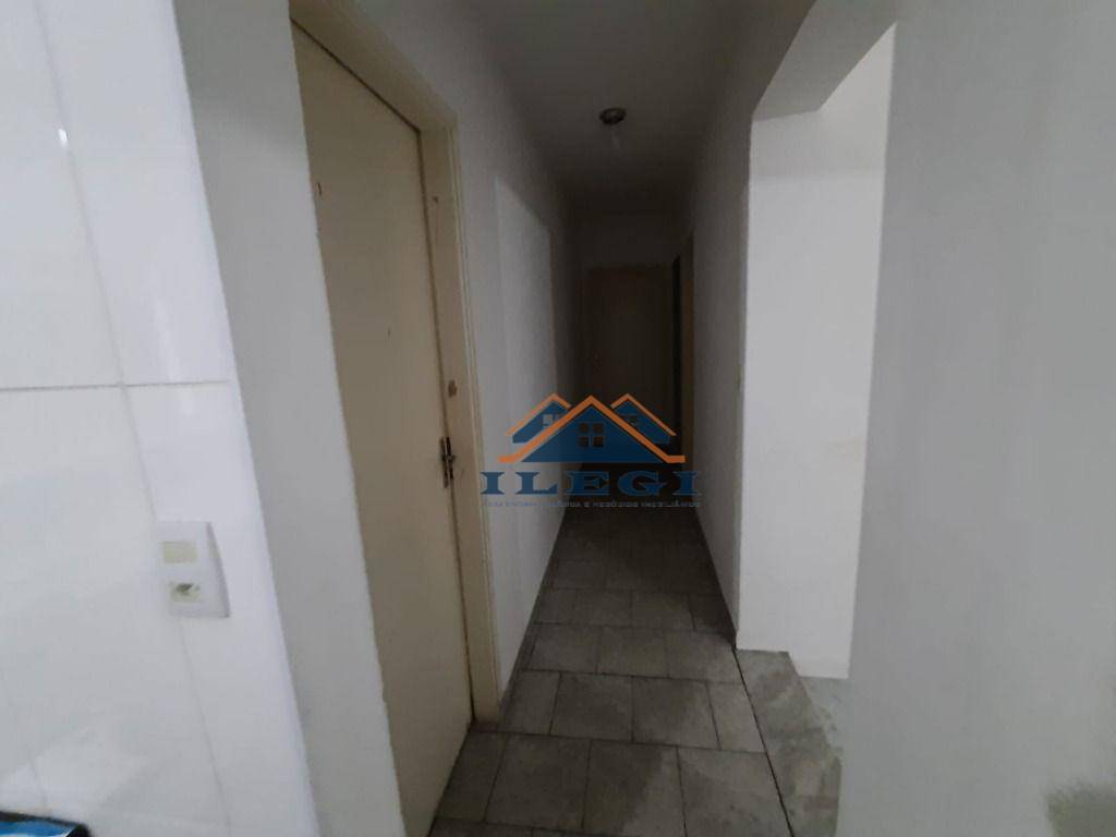 Casa à venda com 4 quartos, 265m² - Foto 11