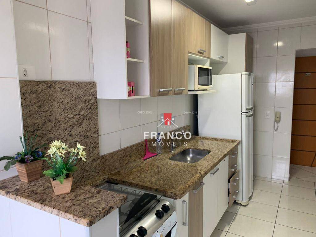 Apartamento à venda com 2 quartos, 74m² - Foto 8