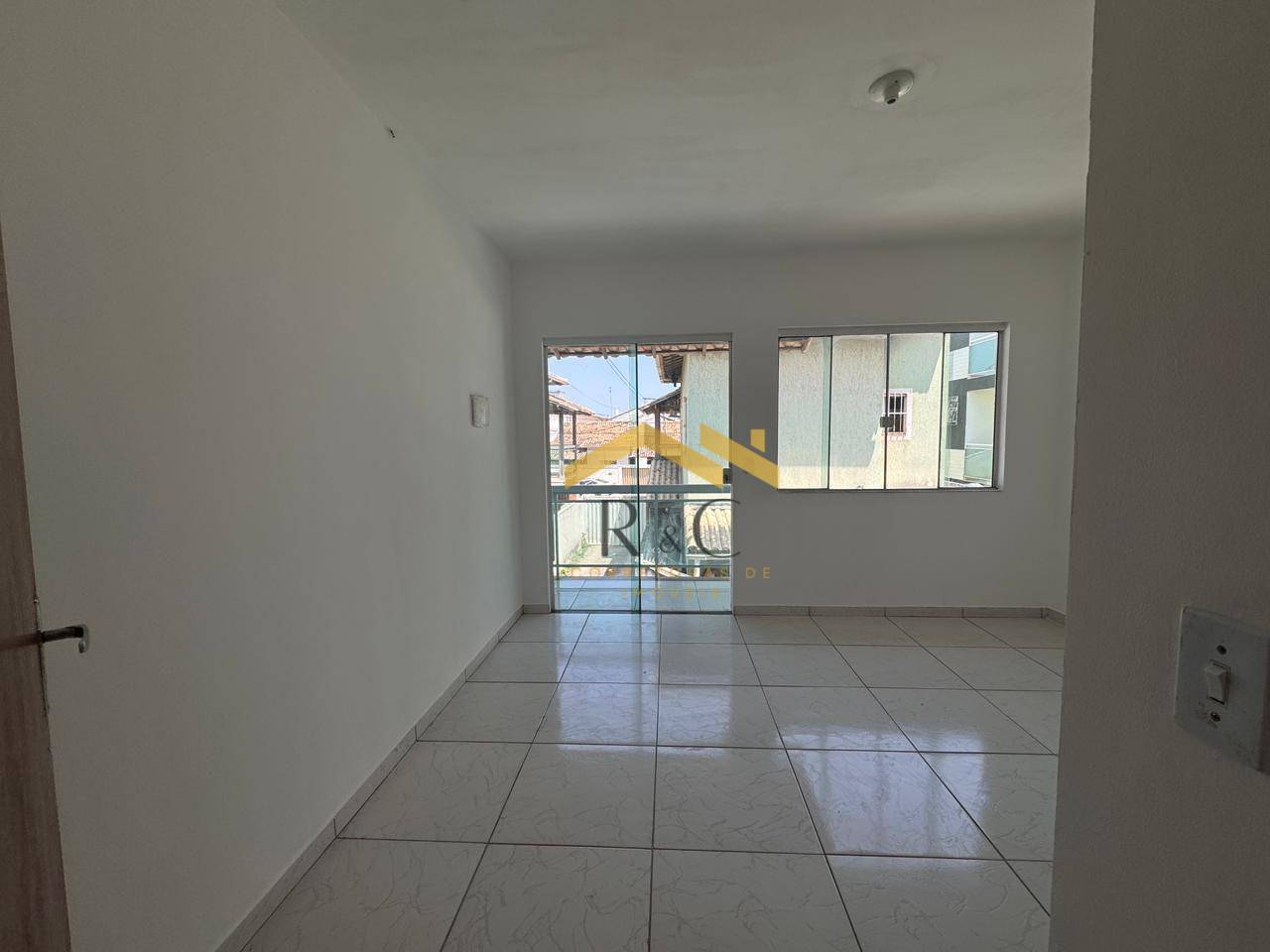 Casa à venda com 2 quartos, 88m² - Foto 9