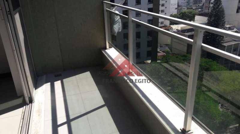 Apartamento à venda com 2 quartos, 90m² - Foto 5