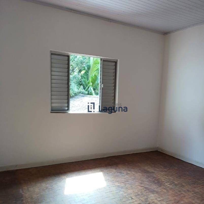 Casa para alugar com 3 quartos, 220m² - Foto 9