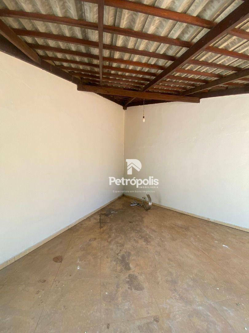 Casa à venda com 2 quartos, 177m² - Foto 12