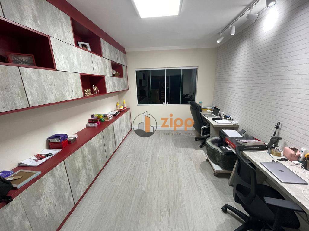 Sobrado à venda com 4 quartos, 300m² - Foto 15