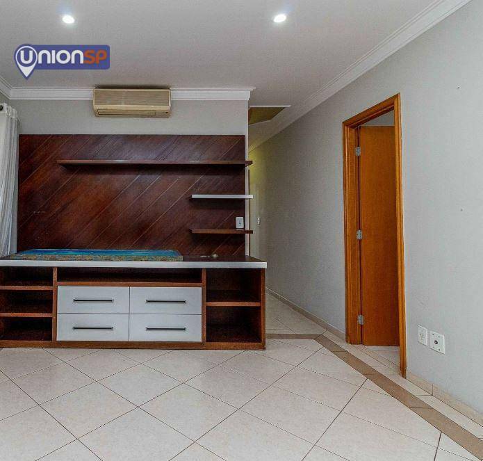 Apartamento à venda com 3 quartos, 93m² - Foto 2