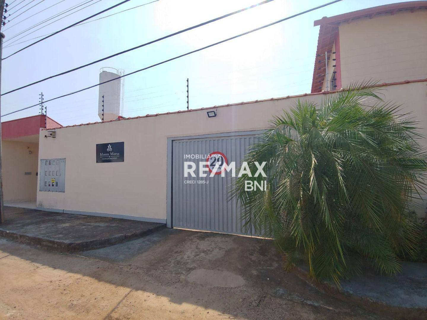 Sobrado à venda com 3 quartos, 179m² - Foto 1