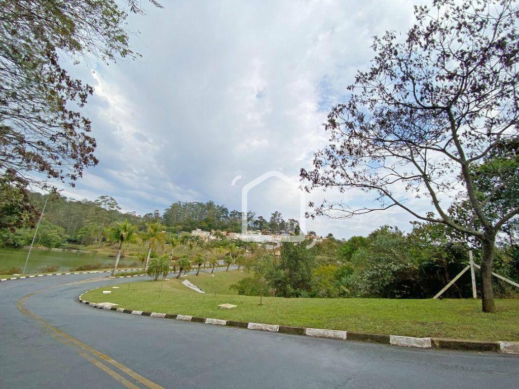 Casa de Condomínio à venda com 3 quartos, 240m² - Foto 52