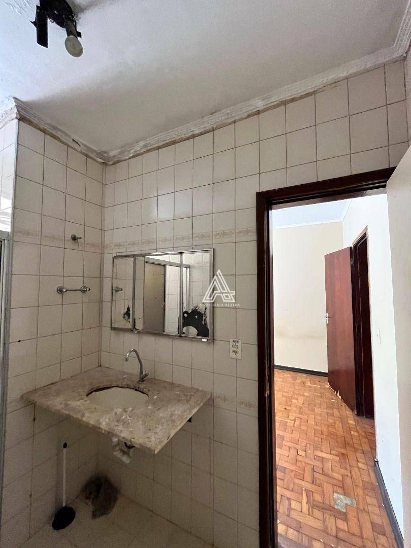 Sobrado à venda e aluguel com 3 quartos, 202m² - Foto 71