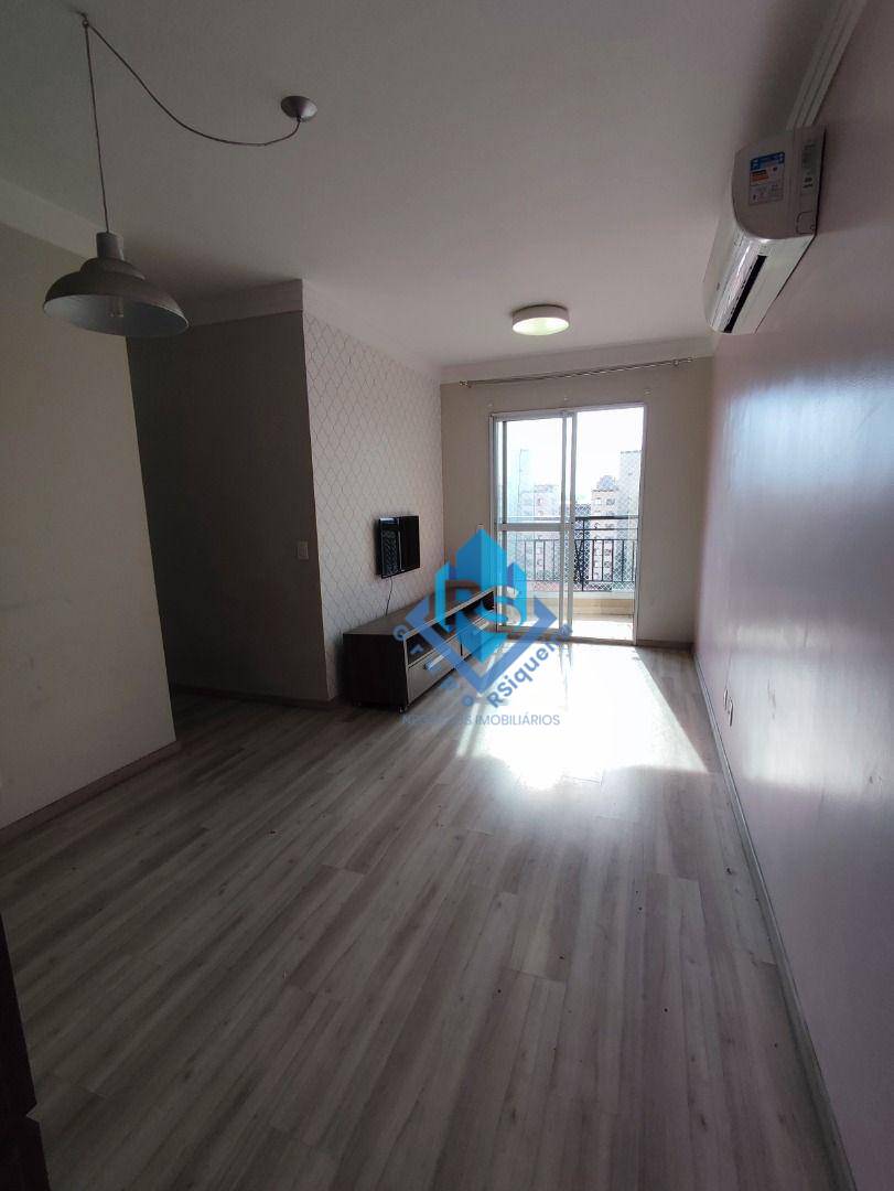 Apartamento à venda com 2 quartos, 58m² - Foto 2