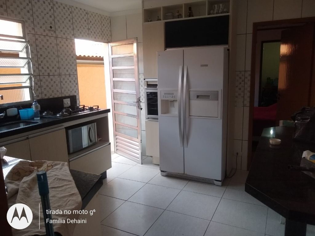 Casa à venda com 2 quartos, 200m² - Foto 20