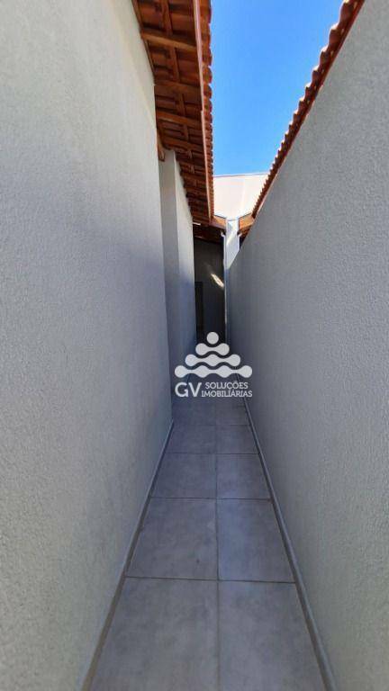 Casa à venda com 2 quartos, 70m² - Foto 15