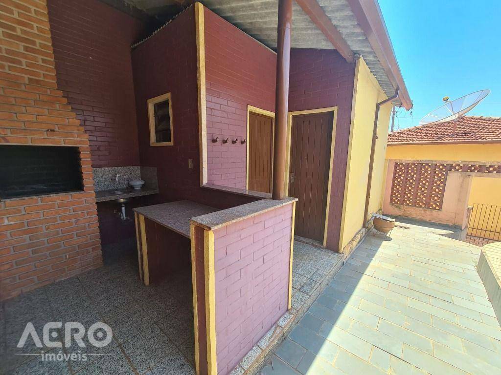 Casa à venda com 3 quartos, 200m² - Foto 15