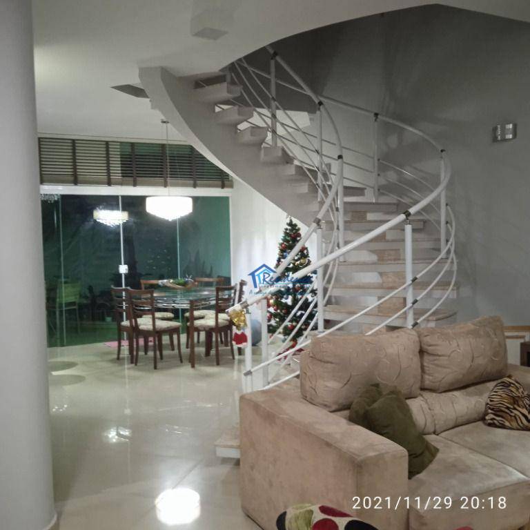 Sobrado à venda com 2 quartos, 186m² - Foto 31