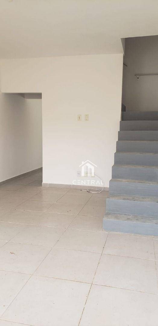 Sobrado à venda com 2 quartos, 87m² - Foto 3