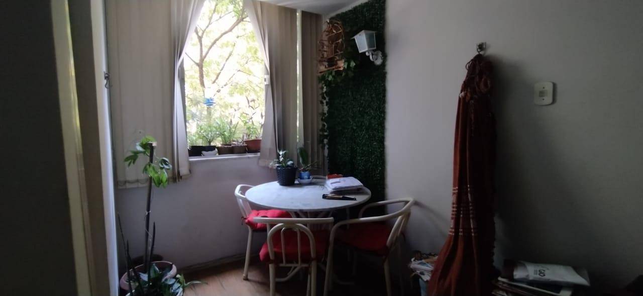 Apartamento à venda com 2 quartos, 70m² - Foto 14