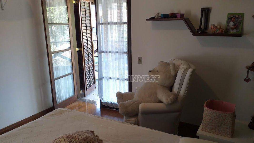 Casa, 3 quartos, 285 m² - Foto 33