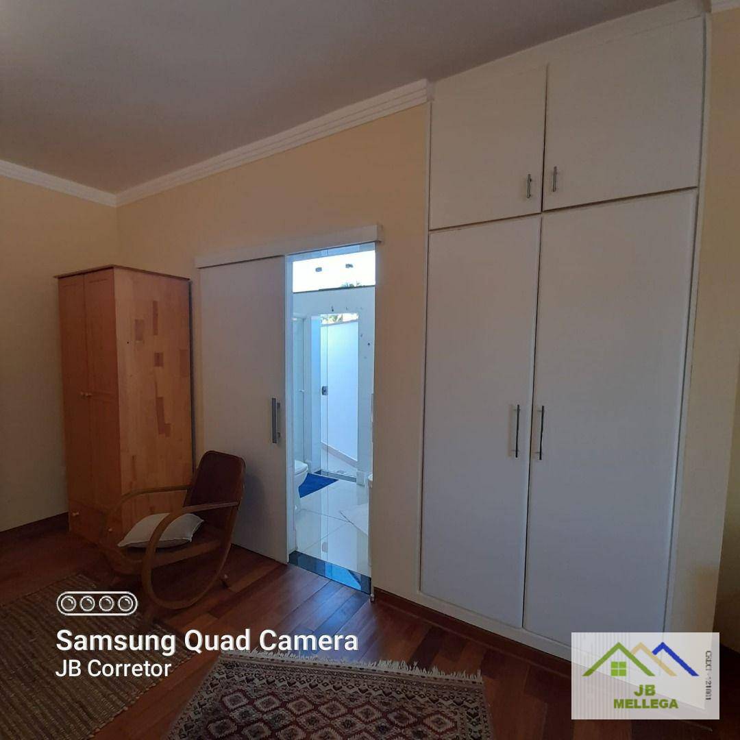 Casa à venda com 3 quartos, 300m² - Foto 34