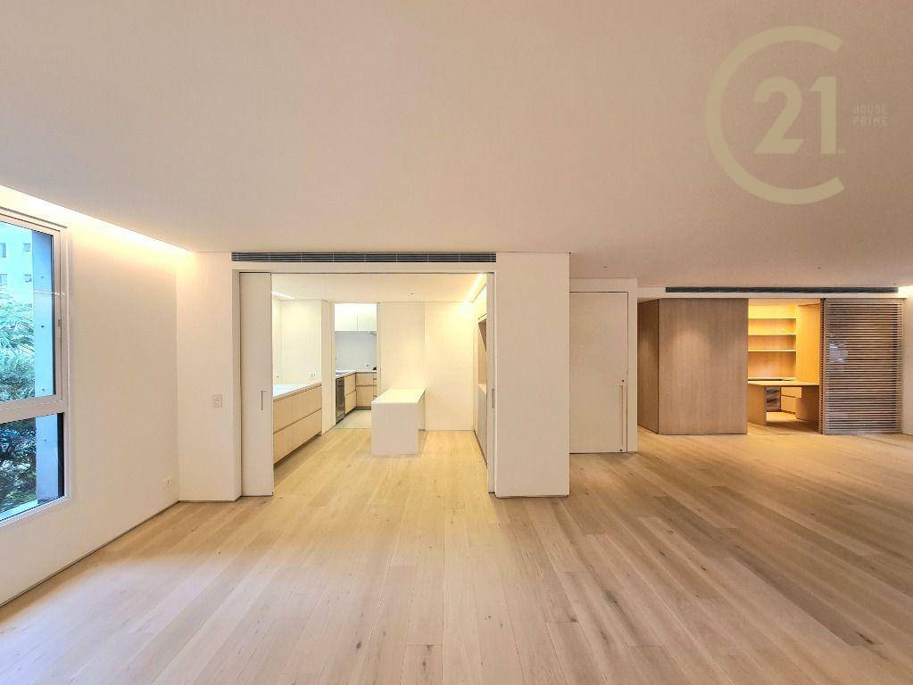 Apartamento à venda com 3 quartos, 211m² - Foto 16