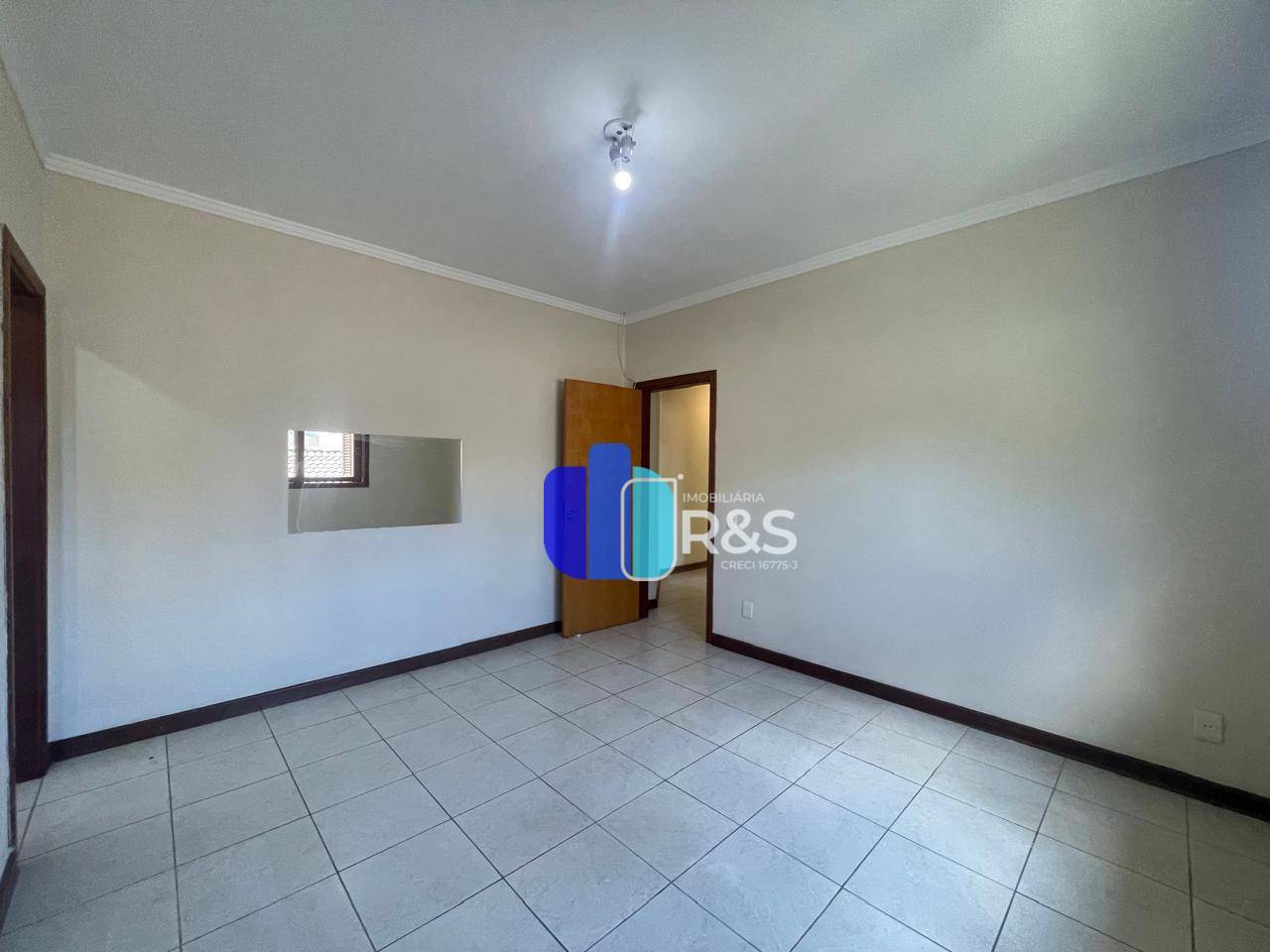 Casa para alugar com 3 quartos, 253m² - Foto 47