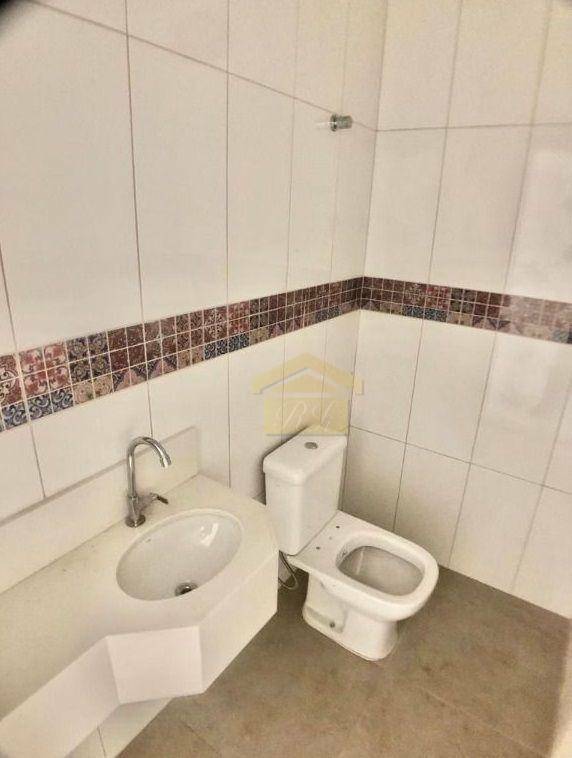 Sobrado à venda com 3 quartos, 200m² - Foto 4