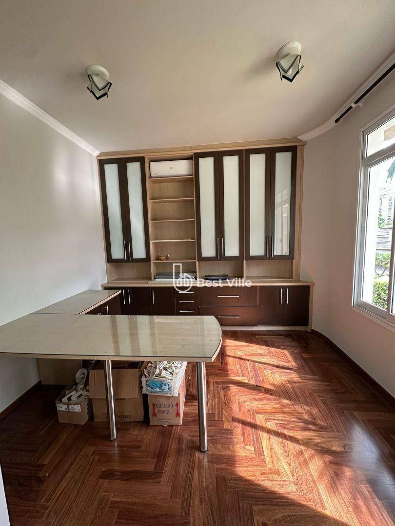 Casa de Condomínio à venda e aluguel com 4 quartos, 500m² - Foto 1