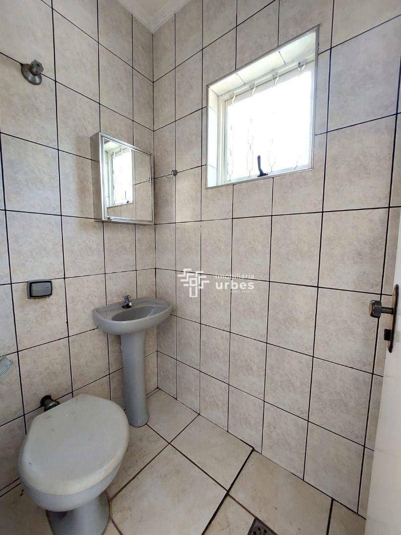 Casa para alugar com 3 quartos, 225m² - Foto 21