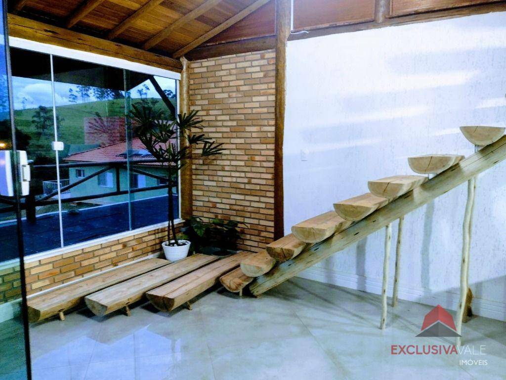 Casa de Condomínio à venda com 4 quartos, 338m² - Foto 3