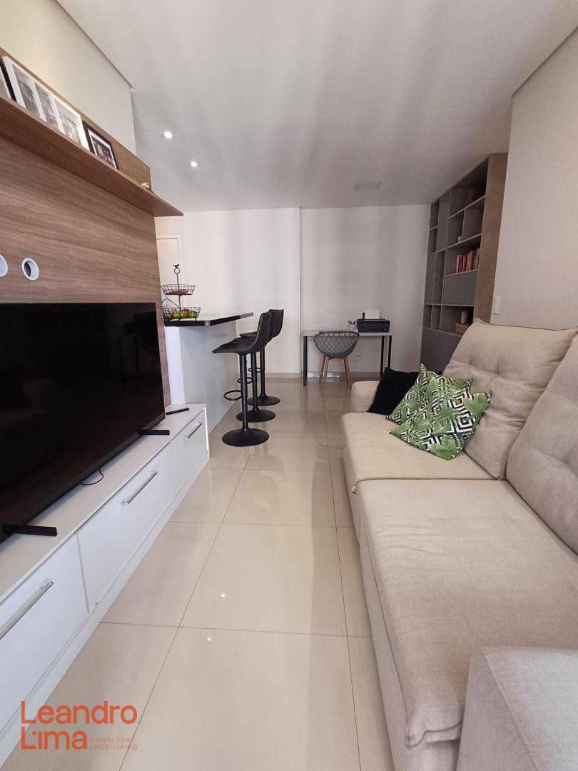 Apartamento à venda com 2 quartos, 65m² - Foto 5