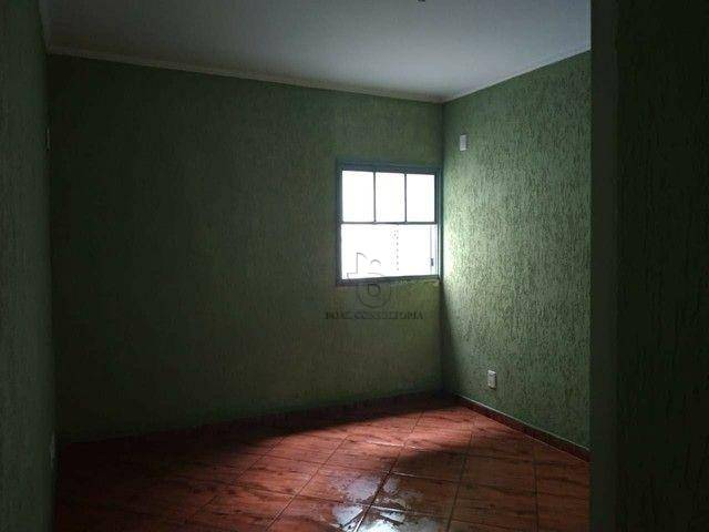 Casa à venda com 2 quartos, 197m² - Foto 8