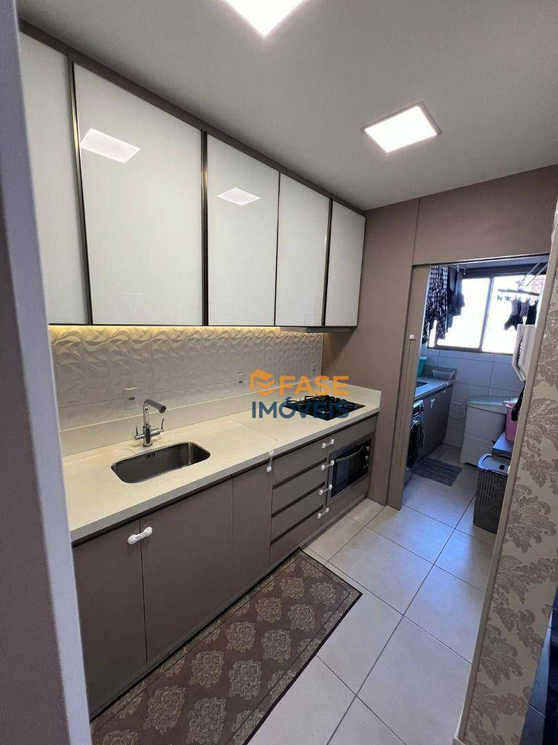 Apartamento à venda com 3 quartos, 83m² - Foto 13