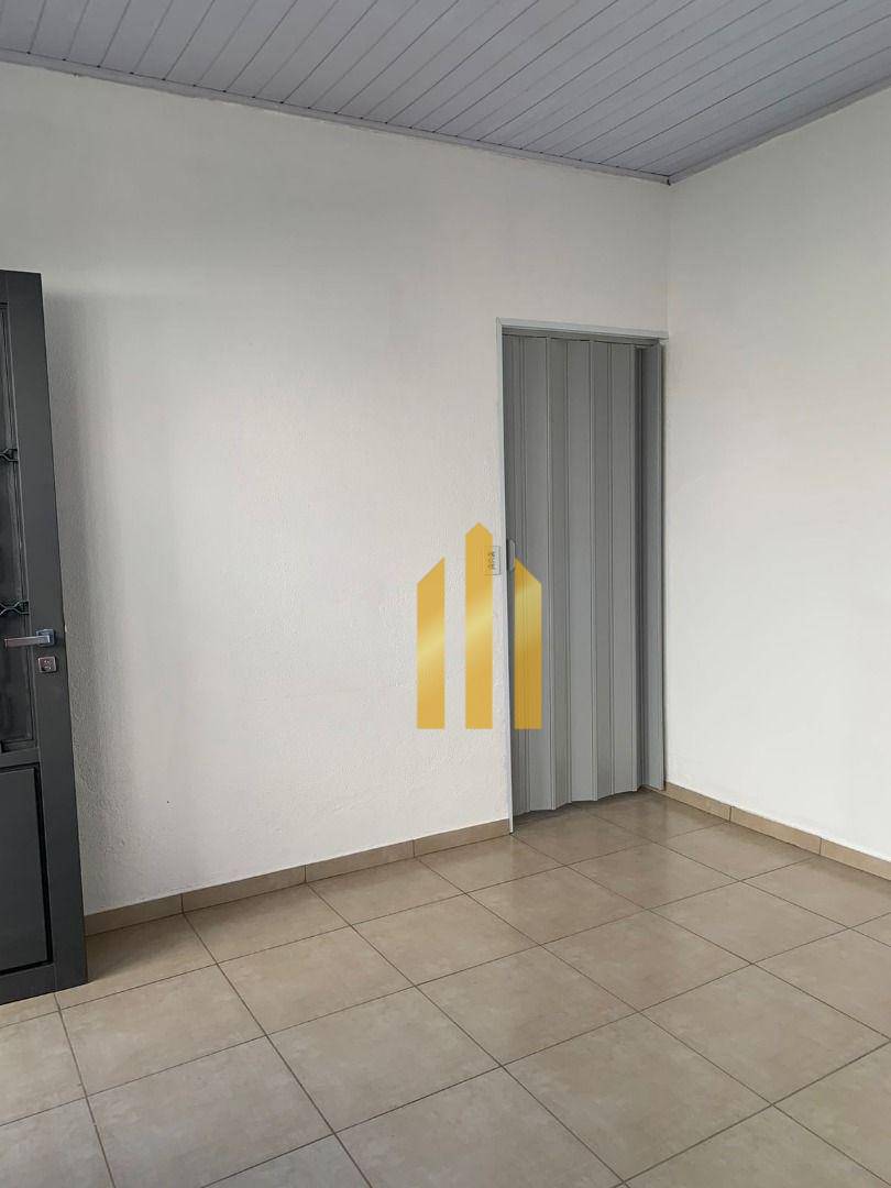 Casa para alugar com 1 quarto, 45m² - Foto 10