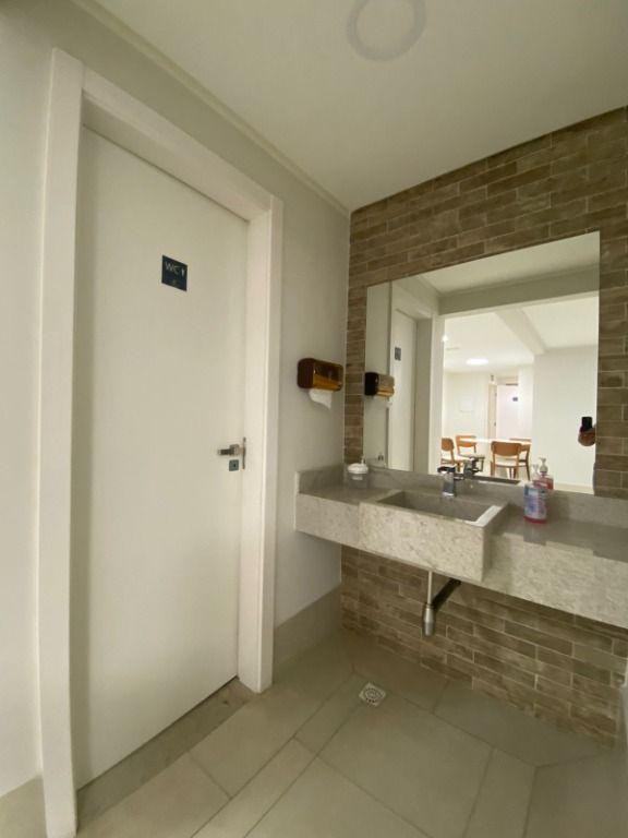 Apartamento à venda com 3 quartos, 136m² - Foto 52