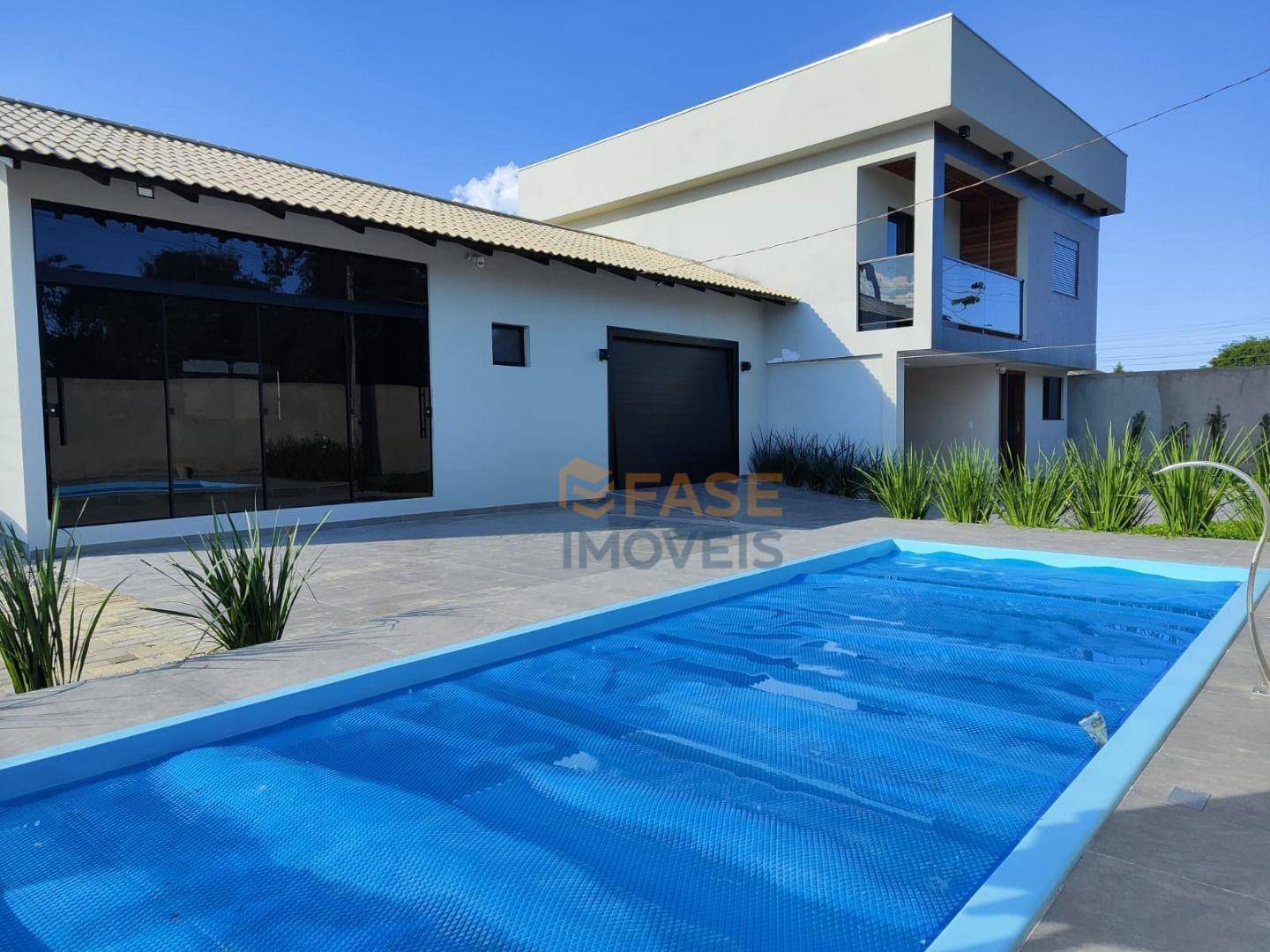 Casa, 3 quartos, 280 m² - Foto 1