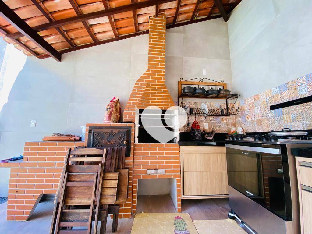 Casa de Condomínio à venda com 6 quartos, 215m² - Foto 40