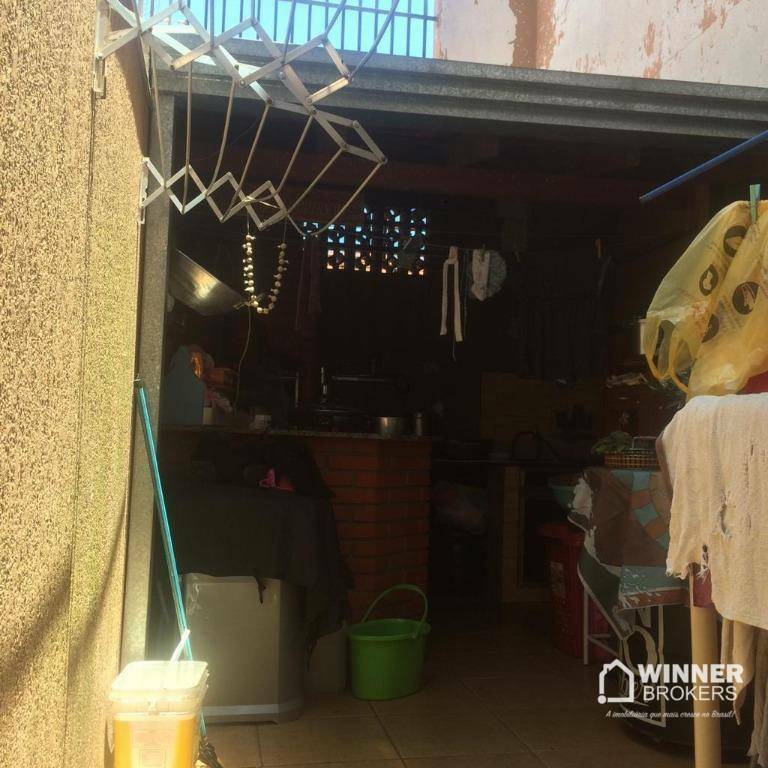 Sobrado à venda com 3 quartos, 200m² - Foto 12