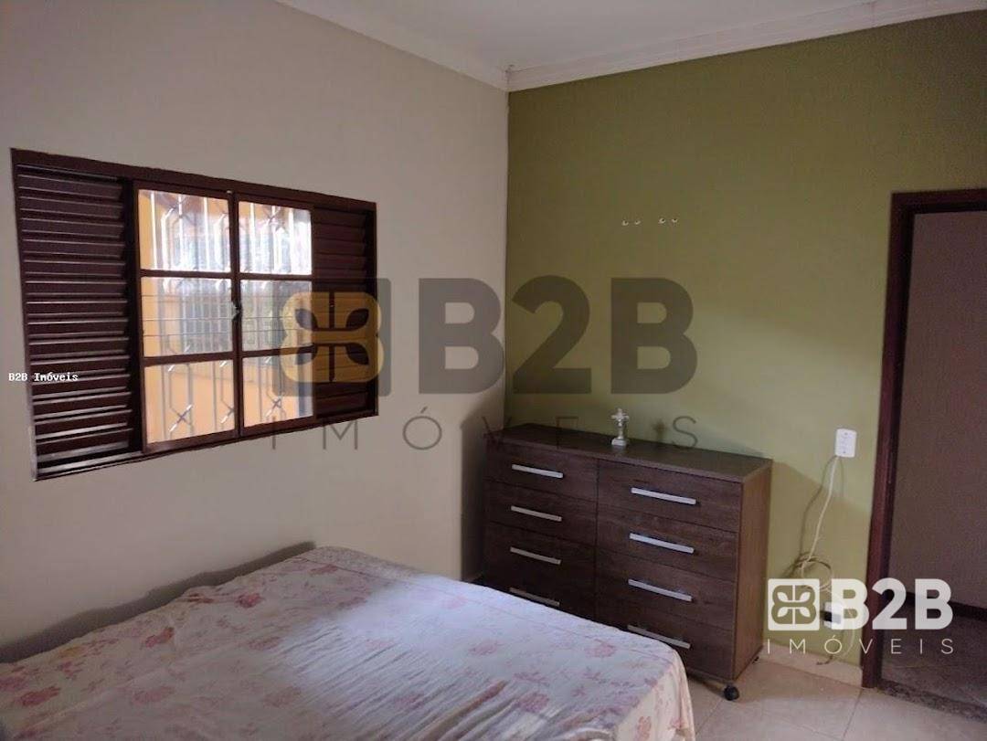 Casa à venda com 3 quartos, 156m² - Foto 7