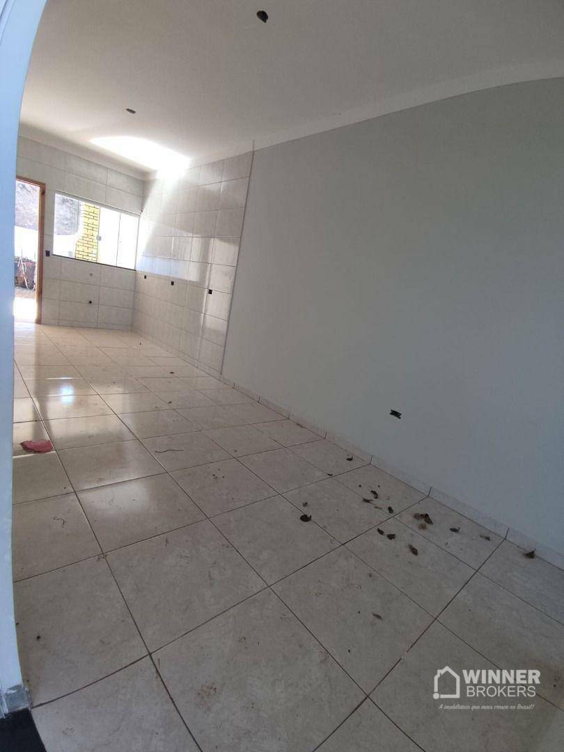 Casa à venda com 3 quartos, 70m² - Foto 3