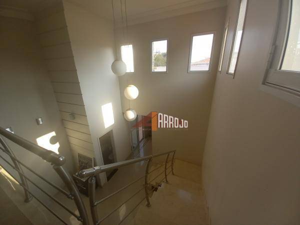 Casa à venda com 3 quartos, 340m² - Foto 21