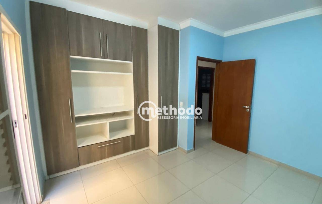 Casa à venda com 3 quartos, 230m² - Foto 10