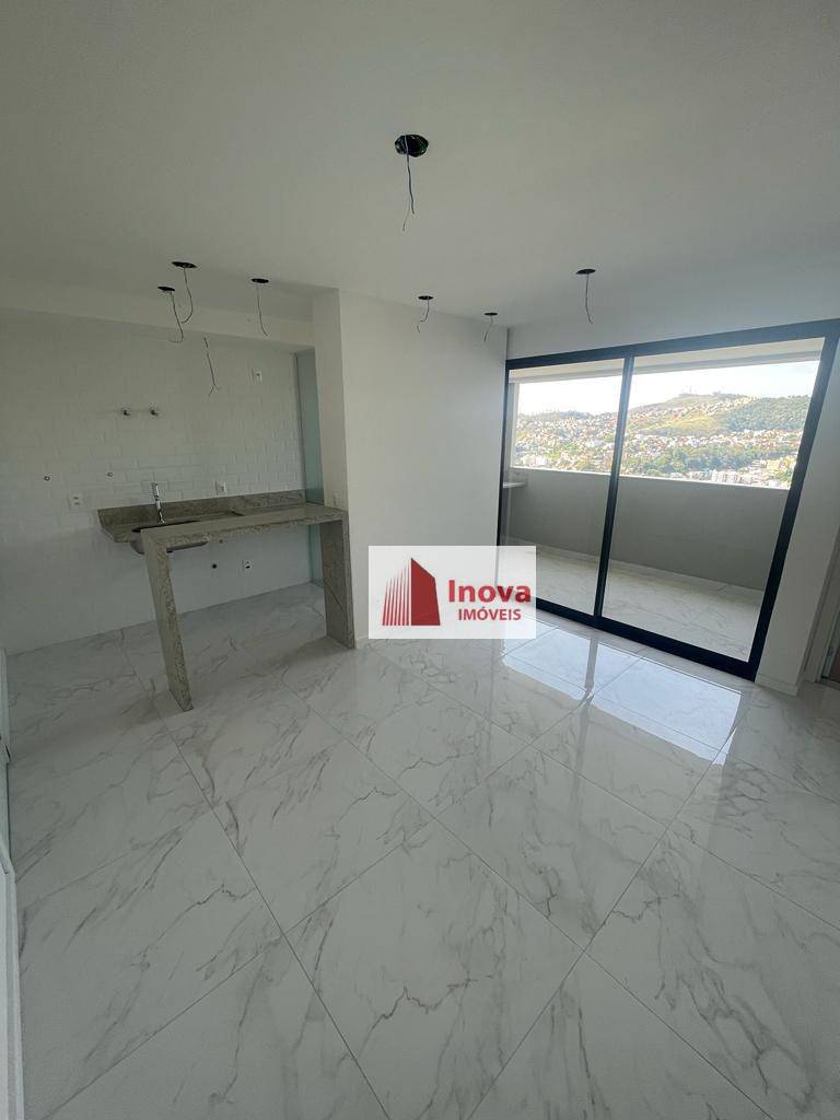 Apartamento à venda com 2 quartos, 60m² - Foto 17