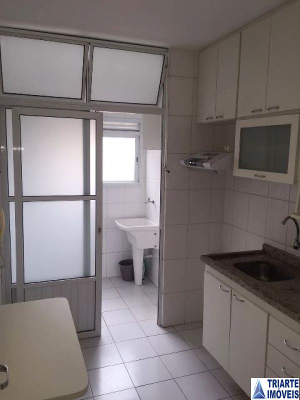 Apartamento à venda com 2 quartos, 68m² - Foto 7