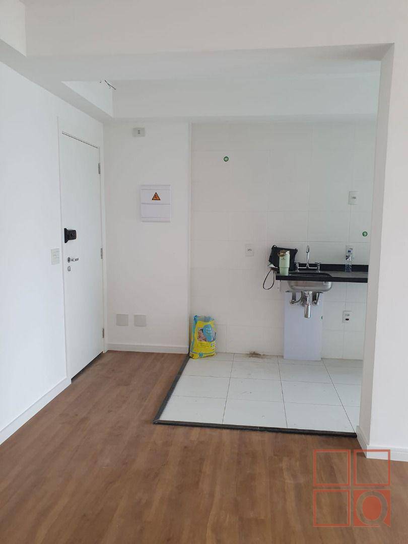 Apartamento à venda com 2 quartos, 72m² - Foto 3