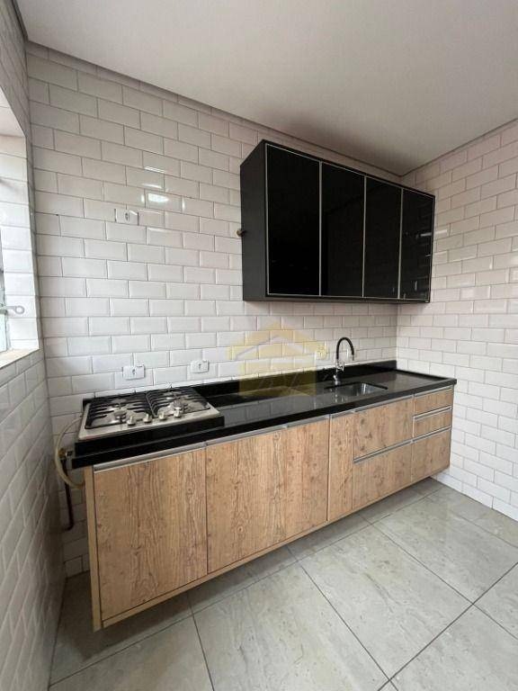 Sobrado à venda com 2 quartos, 100m² - Foto 4