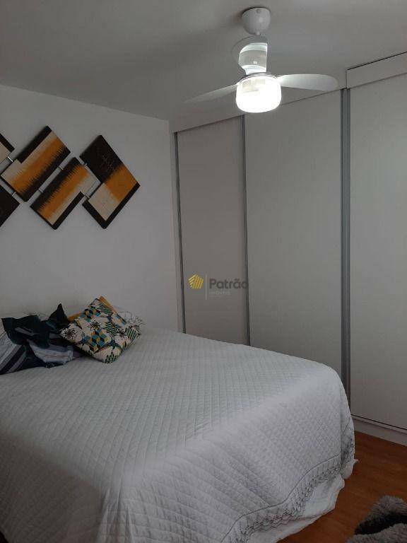 Apartamento à venda com 3 quartos, 142m² - Foto 4