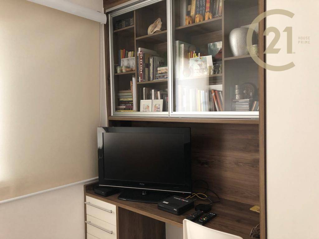 Apartamento à venda com 2 quartos, 67m² - Foto 11