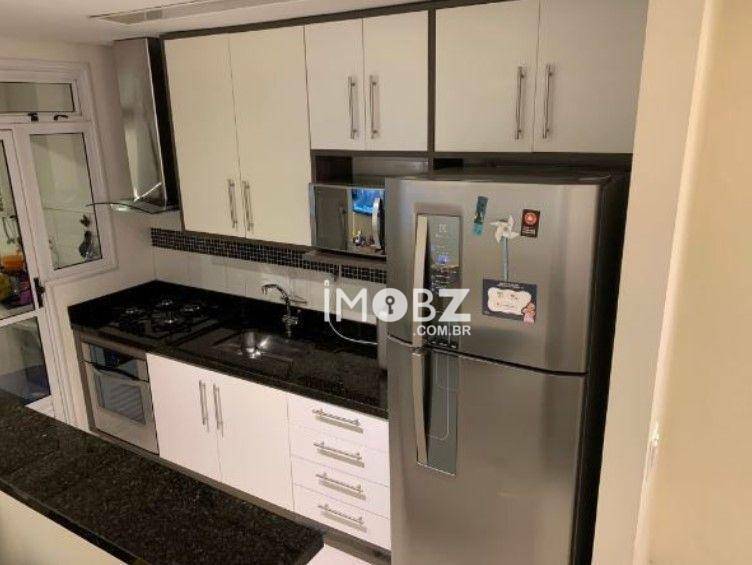 Apartamento à venda com 2 quartos, 64m² - Foto 7