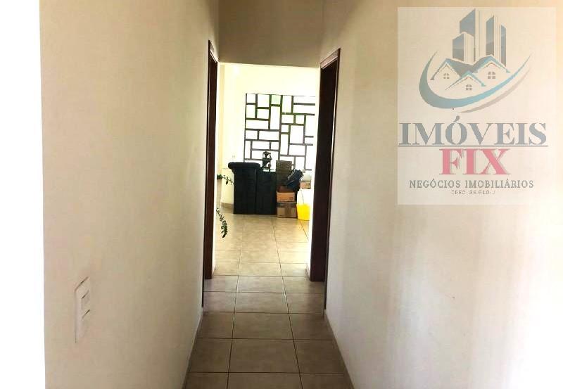 Casa à venda com 3 quartos, 291m² - Foto 5