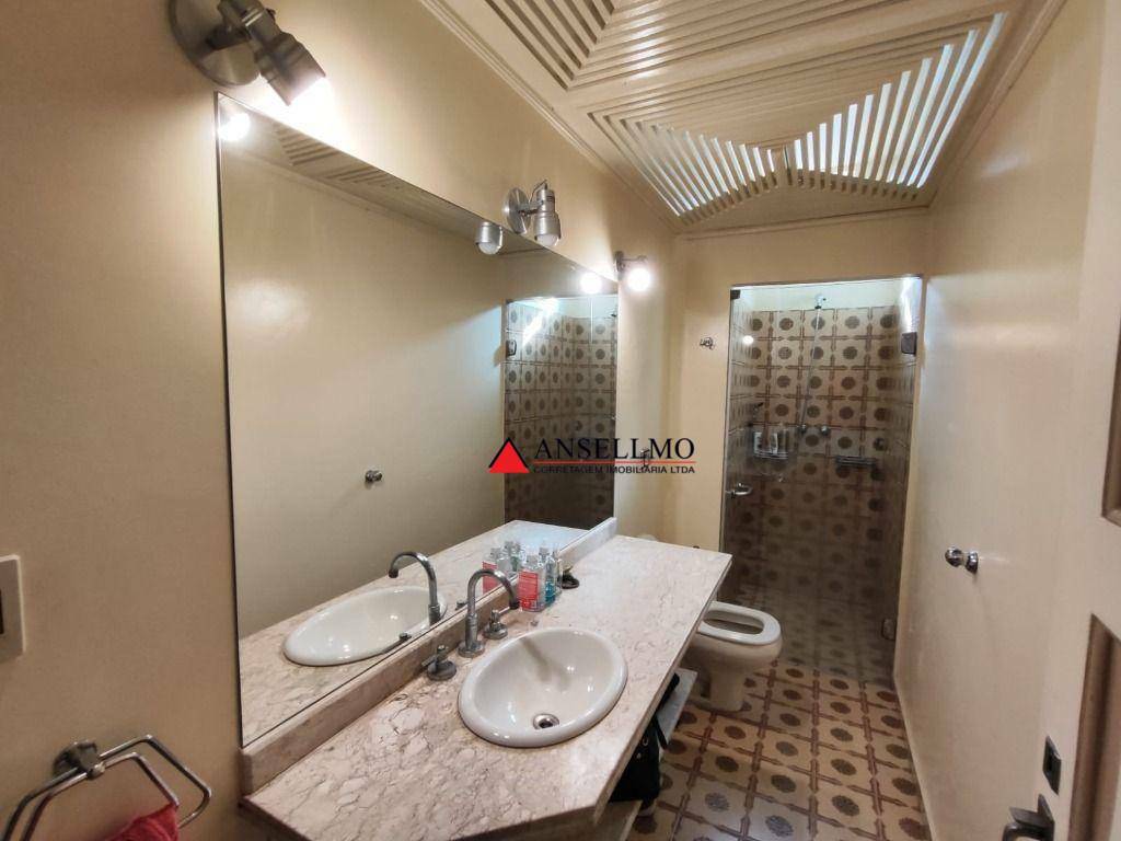 Casa para alugar com 3 quartos, 350m² - Foto 25
