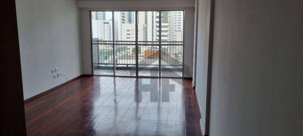 Apartamento para alugar com 3 quartos, 120m² - Foto 5