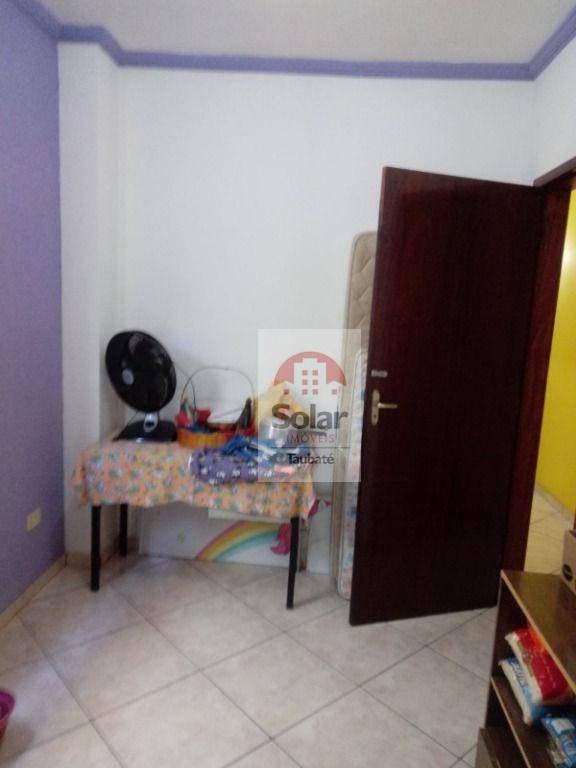 Casa à venda com 3 quartos, 100m² - Foto 4