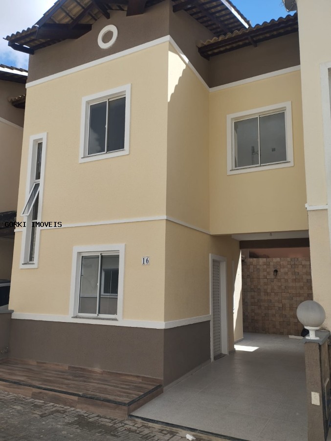 Casa à venda com 2 quartos, 60m² - Foto 1